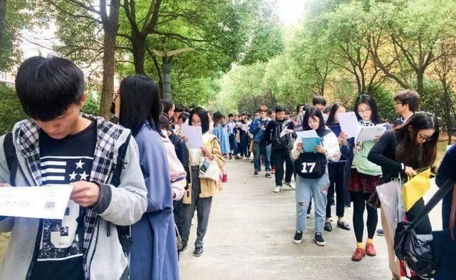 聽說考研很容易，考985也不是很難，我建議你來看看這個！